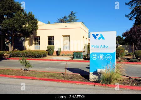 Schild für das Büro der Santa Clara Valley Transportation Authority (VTA) im Palo Alto Transit Center in Palo Alto, Kalifornien. Stockfoto