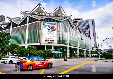 Suntec City Blick vom Raffles Boulevard und der Kreuzung Nicoll Highway. Stockfoto