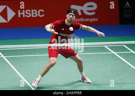 Huelva, Spanien. 12th Dez 2021. Joran Kweekel (NED) Badminton : Joran Kweekel aus den Niederlanden beim 1st-Runden-Match der Herren-Singles gegen Kevin Cordon aus Guatemala beim BWF 'TotalEnergies BWF World Championships 2021' im Palacio de Los Deportes Carolina Marin in Huelva, Spanien . Quelle: Mutsu Kawamori/AFLO/Alamy Live News Stockfoto