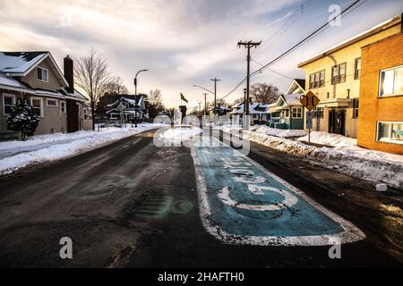 Minneapolis, Usa. 12th Dez 2021. Atmosphäre am George Floyd Square an der Ecke von 38th Street und Chicago Avenue am 12. Dezember 2021 in Minneapolis, Minnesota. Foto von Chris Tuite/ImageSPACE/Sipa USA Credit: SIPA USA/Alamy Live News Stockfoto