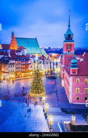 Warschau, Polen - Weihnachtsbaum in beleuchteten Schlossplatz, Winter polnischen Urlaub. Stockfoto