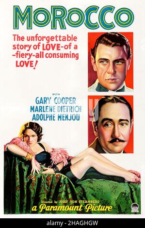 MARLENE DIETRICH, ADOLPHE MENJOU und GARY COOPER in MAROKKO (1930), Regie: JOSEF VON STERNBERG. Kredit: PARAMOUNT BILDER / Album Stockfoto