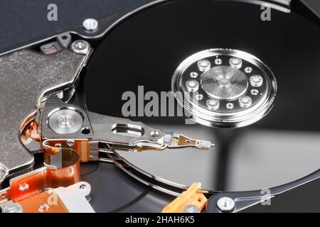 Nahaufnahme des internen Geräts einer Festplatte Stockfoto