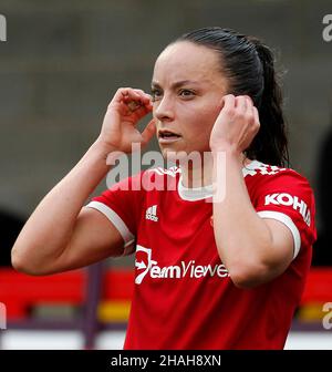 CRAWLEY, Großbritannien, DEZEMBER 12: Lucy Staniforth von Manchester United Women während der Barclays FA Woman Super League zwischen Brighton und Hove Albio Stockfoto