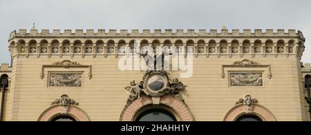 Zafferana Etnea Stadt, Provinz Catania, Sizilien. Stadtpalais oberen Sektor, der im Jugendstil im späten 19th. Jahrhundert erbaut wurde. Stockfoto