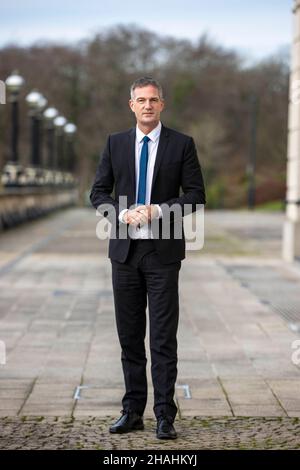 NEUÜBERMITTLUNG DES GEÄNDERTEN NAMENS Peter Kyle MP bei seinem ersten Besuch in Stormont als Schattenstaatssekretär für Nordirland. Stockfoto