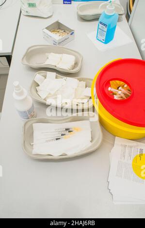 Das Impfzentrum gegen Covid-19 im Einkaufszentrum Westfield Chodov, Prag, Tschechische Republik, 13. Dezember 2021. (CTK Photo/Libor Sojka) Stockfoto