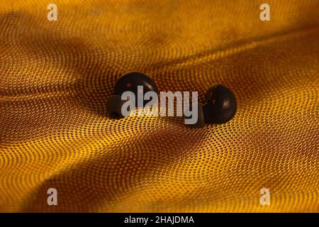 Seoul, Südkorea - 28. November 2021: Samsung Galaxy Buds 2 Stockfoto