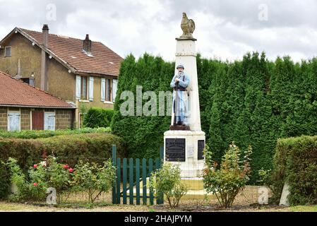 WWI-Denkmal in Écouviez, Frankreich Stockfoto