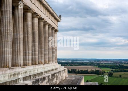 Walhalla-Denkmal in der Nähe von Regensburg nach einem griechischen Tempel, Bayern, Deutschland Stockfoto