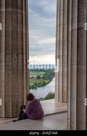 Walhalla-Denkmal in der Nähe von Regensburg nach einem griechischen Tempel, Bayern, Deutschland Stockfoto