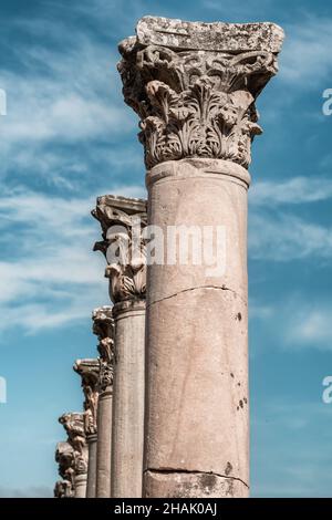 Antike griechische Marmorsäulen aus nächster Nähe Stockfoto