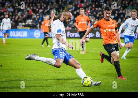 Odense, Dänemark. 12th, Dezember 2021. Issam Jebali (7) von Odense Boldklub beim Sydbank Cup-Spiel zwischen Odense Boldklub und dem FC Randers im Nature Energy Park in Odense. (Foto: Gonzales Photo - Kent Rasmussen). Stockfoto