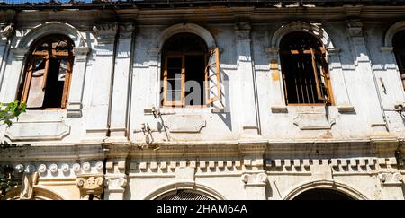 Verlassene alte Haus in Kandy Stadt, Sri Lanka Stockfoto