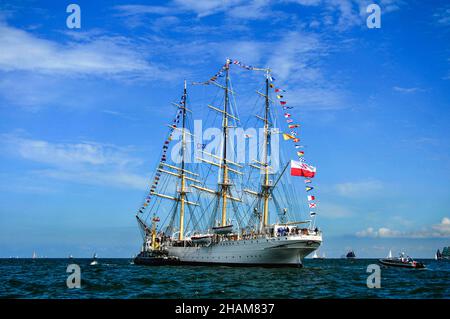 GDYNIA, POLEN - 05. Jul 2021: Die dar Pomorza, ein polnisches Segelschiff mit Volltaktzelt. Gdynia, Polen Stockfoto