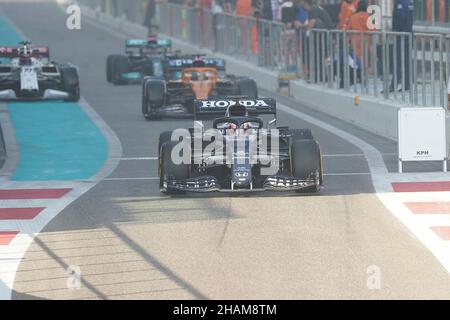 14.12.2021, Yas Marina Circuit, Abu Dhabi, Formel-1-Testfahrten, im Bild Liam Lawson (NZL), Scuderia AlphaTauri Honda Stockfoto