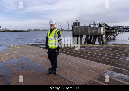 CEO anders Opedal von Norwegens größtem Energieversorger besucht das Gebiet im Hafen von Tyne und wird zum Stützpunkt des weltweit größten Offshore-Windparks, Großbritannien Stockfoto