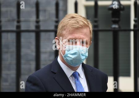 London, Großbritannien. 14th Dez 2021. Oliver Dowden CBE-Co-Vorsitzender der Konservativen Partei kommt in Downing Street an Quelle: MARTIN DALTON/Alamy Live News Stockfoto