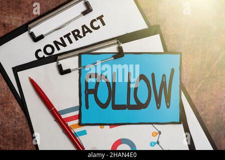 Schreiben, Text anzeigen Folgen. Geschäftsidee zu kommen, nachdem etwas in der Zeit oder am Ort oder als Teil einer Reihe New Contract Signing Home Insurance Stockfoto
