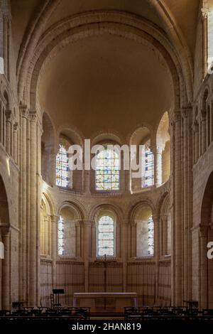 Lessay, Abbaye de Sainte-Trinité, Abteikirche, Blick in den Chor Stockfoto