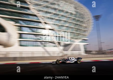 40 LAWSON Liam (nzl), Scuderia AlphaTauri Honda AT02, Aktion während der 2021 Nachsaison-Tests vom 14. Bis 15. Dezember 2021 auf dem Yas Marina Circuit, auf der Insel Yas, Abu Dhabi - Foto: Antonin Vincent/DPPI/LiveMedia Stockfoto