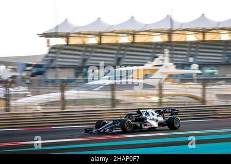 40 LAWSON Liam (nzl), Scuderia AlphaTauri Honda AT02, Aktion während der 2021 Nachsaison-Tests vom 14. Bis 15. Dezember 2021 auf dem Yas Marina Circuit, auf der Insel Yas, Abu Dhabi - Foto: Antonin Vincent/DPPI/LiveMedia Stockfoto