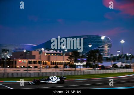 22 TSUNODA Yuki (jap), Scuderia AlphaTauri, Aktion während der Nachsaison-Tests 2021 vom 14. Bis 15. Dezember 2021 auf dem Yas Marina Circuit, auf der Insel Yas, Abu Dhabi - Foto: Antonin Vincent/DPPI/LiveMedia Stockfoto