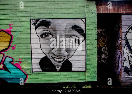 Francis Bourgeois Street Art In Brighton Train Spotter Und Tik Tok Star francis-bourgeois-street-art-in-brighton-train-spotter-und-tik-tok-star