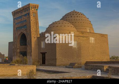 Nedjmeddin Kubra Najm ad-DIN al-Kubra Mausoleum im alten Konye-Urgench, Turkmenistan. Stockfoto