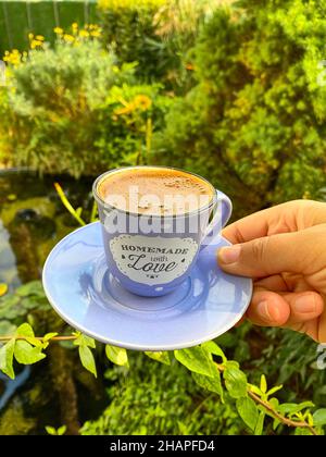 Türkisches Kaffeekonzept in der Nähe geplant Stockfoto