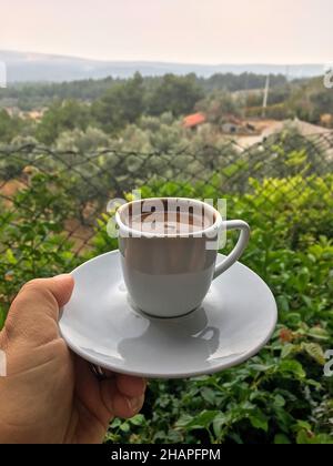 Türkisches Kaffeekonzept in der Nähe geplant Stockfoto