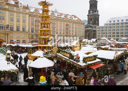 Striezel Weihnachtsmarkt, Dresden, Sachsen, Deutschland Stockfoto