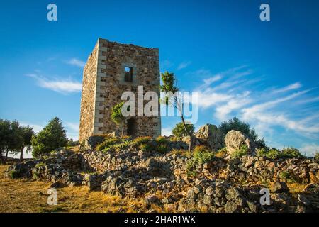 Blick auf die Burg von Rodao, mittelalterliche Burg in der Bürgergemeinde Vila Velha de Rodao, Portugal. Stockfoto