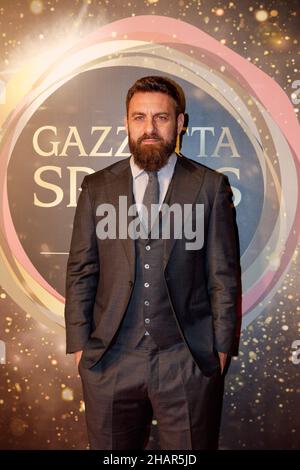 Mailand, Italien. 14th Dez 2021. Daniele De Rossi, ehemaliger FIFA-Weltmeister und ALS Roma-Spieler bei den Gazzetta Sports Awards 2021, Events in Mailand, Italien, Dezember 14 2021 Credit: Independent Photo Agency/Alamy Live News Stockfoto