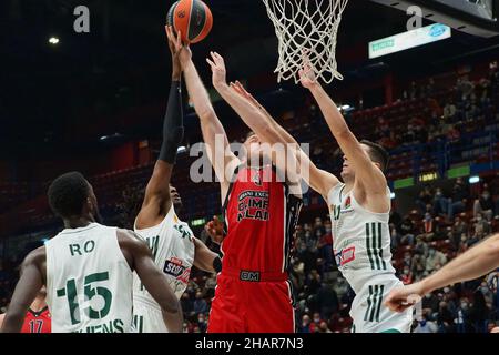 Mailand, Italien. 14th Dez 2021. Nicolo Melli (AX Armani Exchange Olimpia Milano) während Der A/X Armani Exchange Milano vs Panathinaikos Superfood Athens, Basketball Euroleague Championship in Mailand, Italien, Dezember 14 2021 Credit: Independent Photo Agency/Alamy Live News Stockfoto