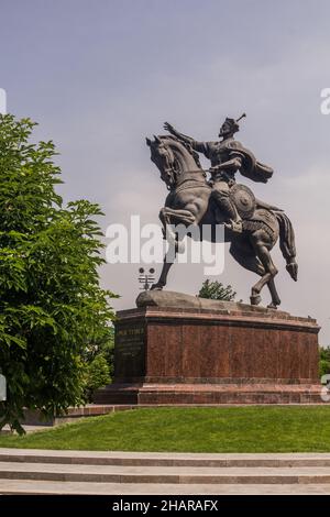 TASCHKENT, USBEKISTAN - 3. MAI 2018: Tamerlane Timur-Statue auf dem Skver im. Amira Temura Platz in Taschkent, Usbekistan Stockfoto