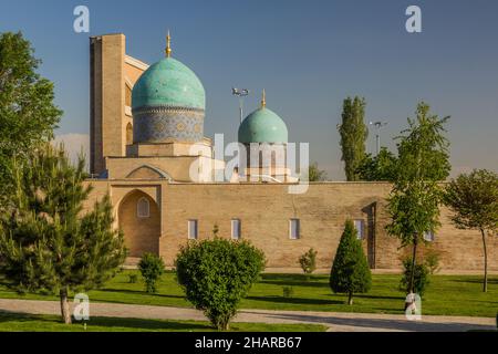 Barak Khan Madrasa, Teil des Hazrati Imam Ensembles in Taschkent, Usbekistan Stockfoto