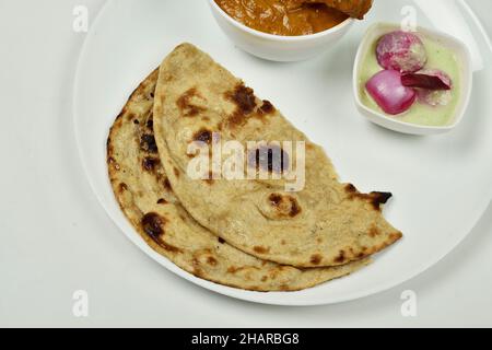 Nahaufnahme von Tandoori Roti in Platte Stockfoto