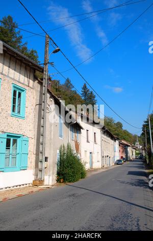 Straße in Französisch Saint-Leonard-de-Noblat in der Haute-Vienne Stockfoto