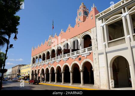 Mexico Merida - Fassade des Plaza Grande im Kolonialstil Stockfoto