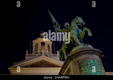 Eine Nacht Blick auf die Reiterstatue, Godefroyde Bouillon, einer der Führer des ersten Kreuzzuges 1096 Stockfoto