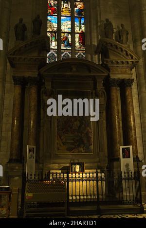 MAILAND, ITALIEN - 02. Sep 2019: Innenarchitektur des Mailänder Doms in Italien Stockfoto