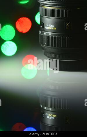 Fotoausrüstung, 24-70mm Sigma Zoomobjektiv Stockfoto