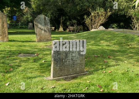 Grabstein des Künstlers Stanley Spencer im Kirchhof der Holy Trinity Church, Cookham, Berkshire, Großbritannien Stockfoto