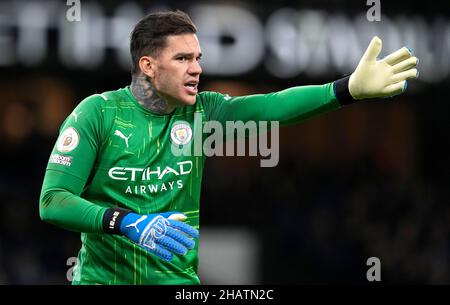 Manchester, England, 14th. Dezember 2021. Ederson von Manchester City während des Spiels der Premier League im Etihad Stadium, Manchester. Bildnachweis sollte lauten: Andrew Yates / Sportimage Stockfoto