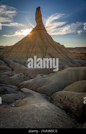 Castil de tierra erodierte die Formation im Wüstengebiet Las Bardenas Reales in Navarra, Spanien Stockfoto