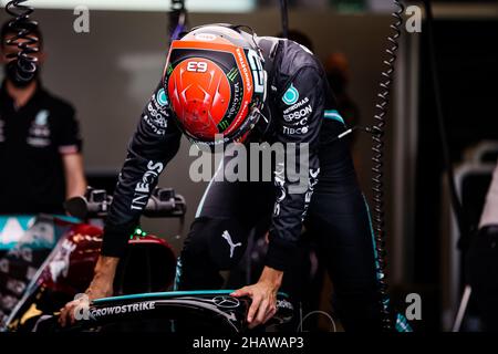 63 RUSSELL George (gbr), Mercedes AMG F1 GP, Portrait während der Nachsaison-Tests 2021 vom 14. Bis 15. Dezember 2021 auf dem Yas Marina Circuit, auf Yas Island, Abu Dhabi - Foto: Antonin Vincent/DPPI/LiveMedia Stockfoto