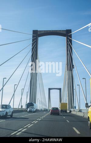 Centenario Brücke mit täglichen Verkehr genommen. Blick von innen Stockfoto