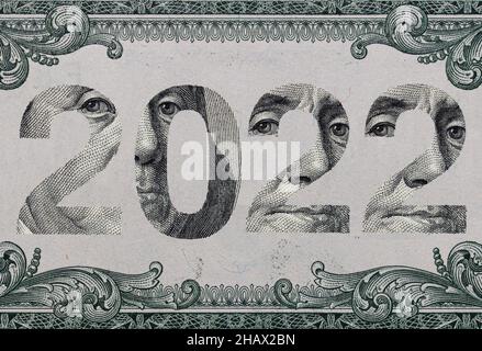 Die Inschrift 2022 aus Zahlen von 20-Dollar-Banknote Stockfoto