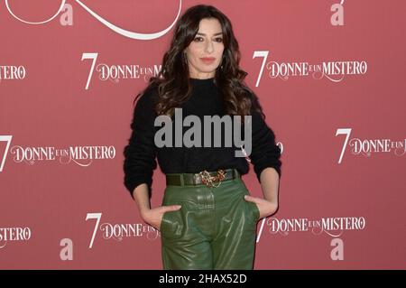 Rom, Italien. 15th Dez 2021. Sabrina Impacciatore nimmt an der Fotoaufnahme des Films 7 donne e un mistero im Space Cinema Moderno Teil. Kredit: SOPA Images Limited/Alamy Live Nachrichten Stockfoto